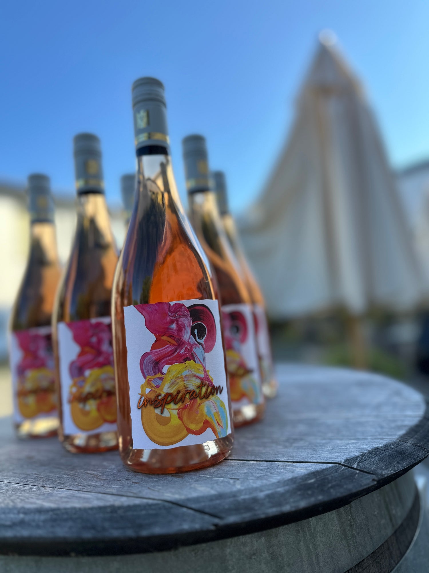 Inspirations-Rosé vom Weingut Künstler mit Kunstetikett von Isabelle Breitkopf, limitierte Edition