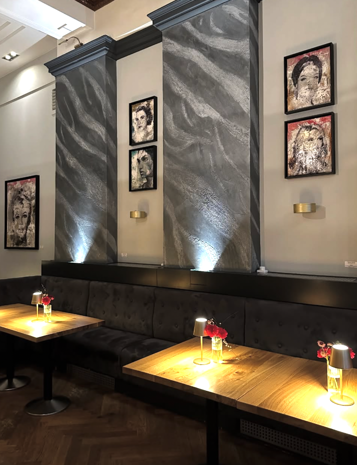 Werke von Thorsten Poersch im Schwarzbach Restaurant 2025, zeitgenössische Kunst im stilvollen Gastronomie-Ambiente